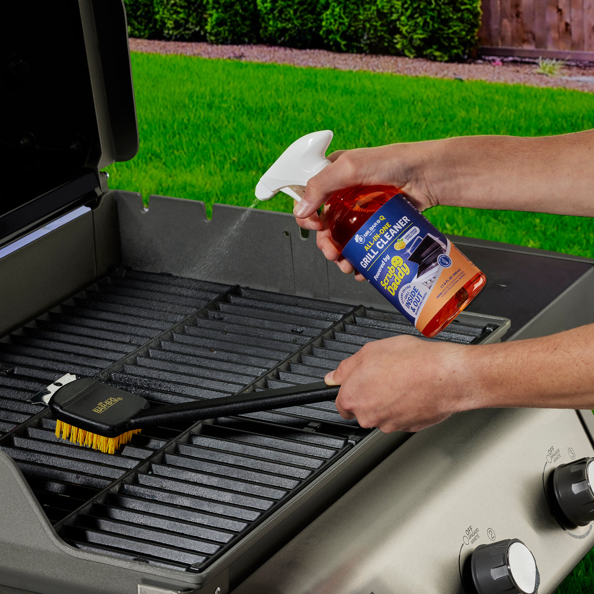 18” Deluxe Grill Brush Powered by Scrub Daddy®
