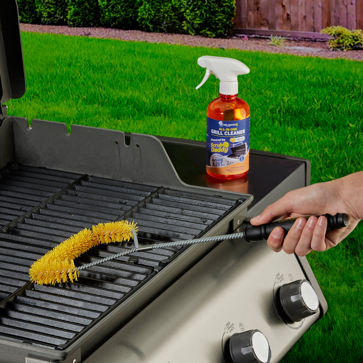 U-Shaped Grill Brush Powered by Scrub Daddy®